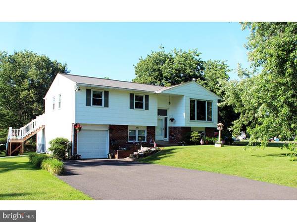 371 CARPENTER LN, Hatfield, PA 19440