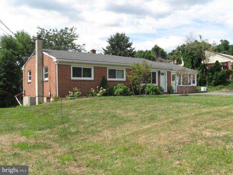 360 KINDERHOOK RD, Columbia, PA 17512