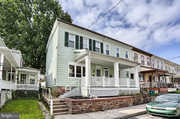 Ephrata, PA 17522,143 GRANT ST