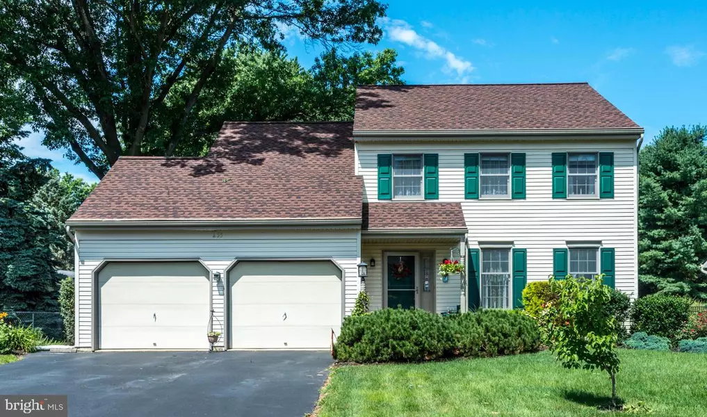 235 COVENTRY LN, Lititz, PA 17543