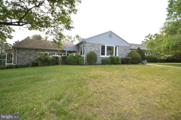 426 ORCHARD LN, Manheim, PA 17545