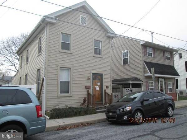 212 MOUNT JOY ST, Mount Joy, PA 17552