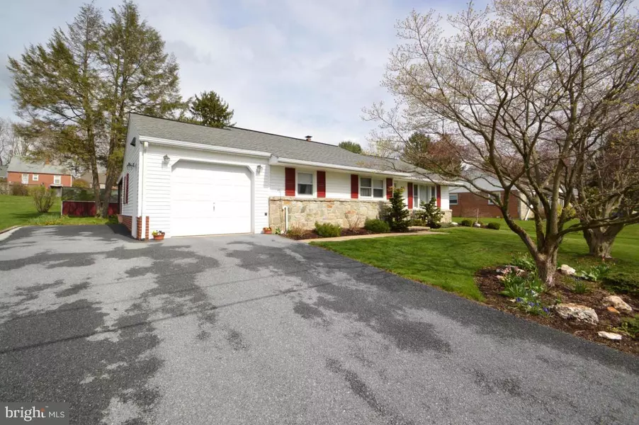 309 CLOVER AVE, Lancaster, PA 17602