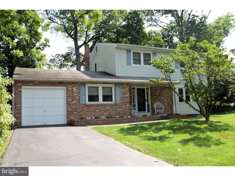 601 DEHAVEN DR, Lansdale, PA 19446