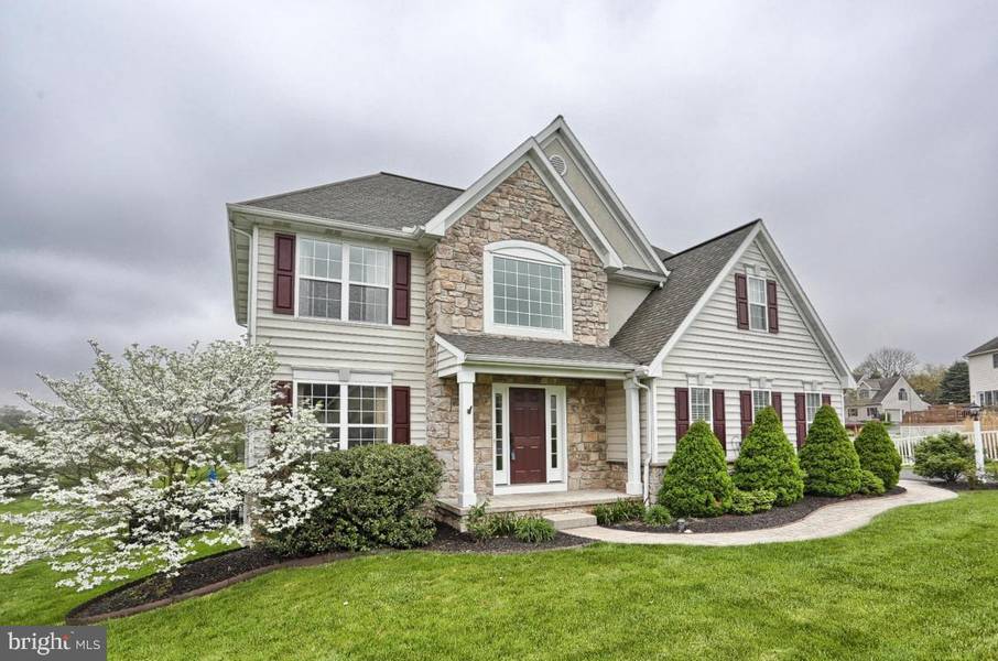 204 SCARBOROUGH LN, Millersville, PA 17551