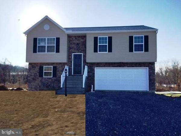 157 PENN OAK DR, Bainbridge, PA 17502