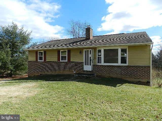 3952 N ROHRBAUGH RD, Seven Valleys, PA 17360