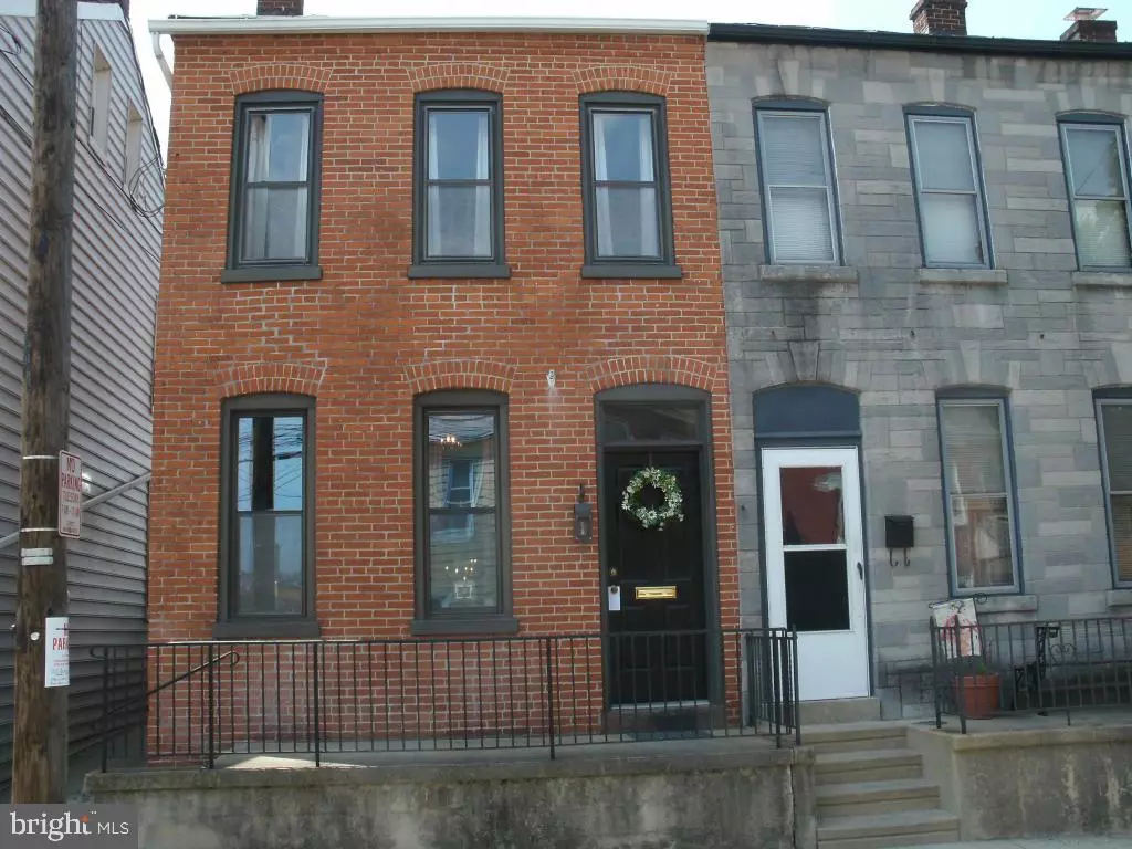 Columbia, PA 17512,150 S 8TH ST