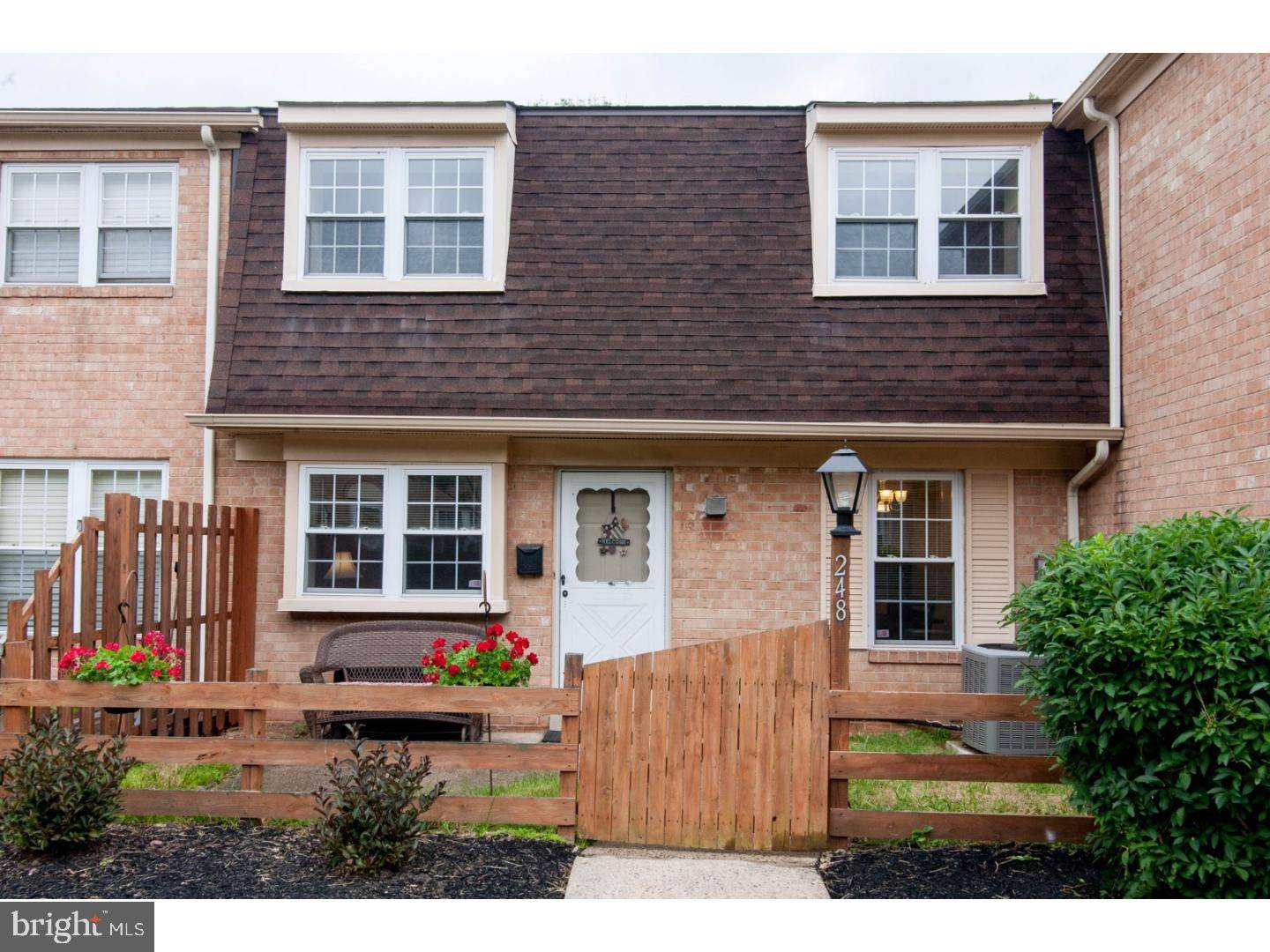 248 ARBOUR CT, North Wales, PA 19454