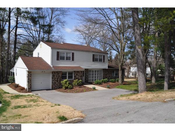 4 CYPRESS PL, Lafayette Hill, PA 19444