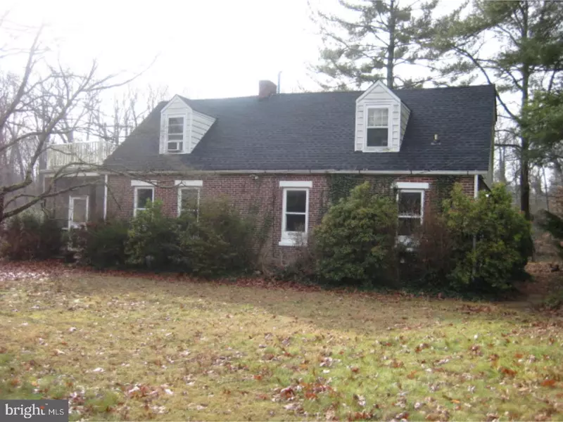 733 WALNUT AVE, Laurel Springs, NJ 08021