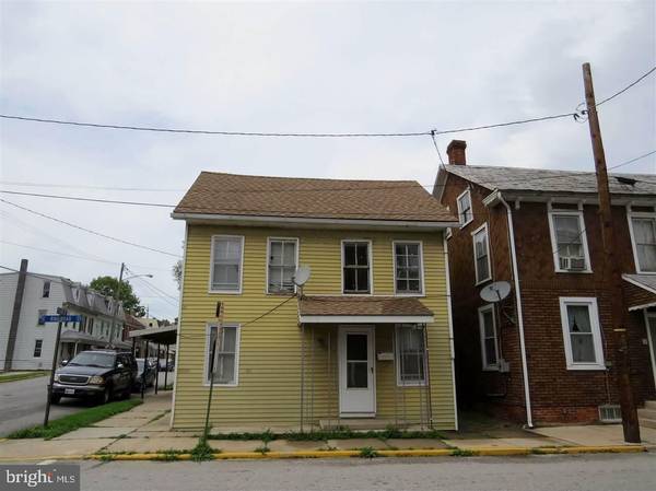 93 S EAST ST #100 RAILROAD STREET, Spring Grove, PA 17362