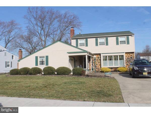 9 W KENNEDY DR, Laurel Springs, NJ 08021