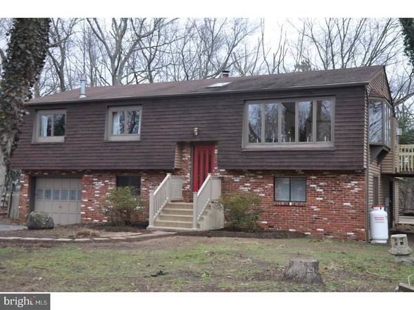 2206 OAKWOOD LN, Atco, NJ 08004