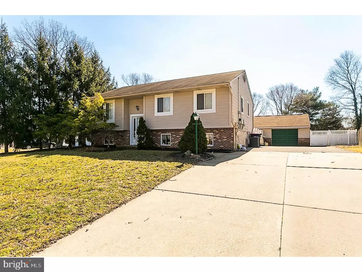 Sicklerville, NJ 08081,12 MILL CT