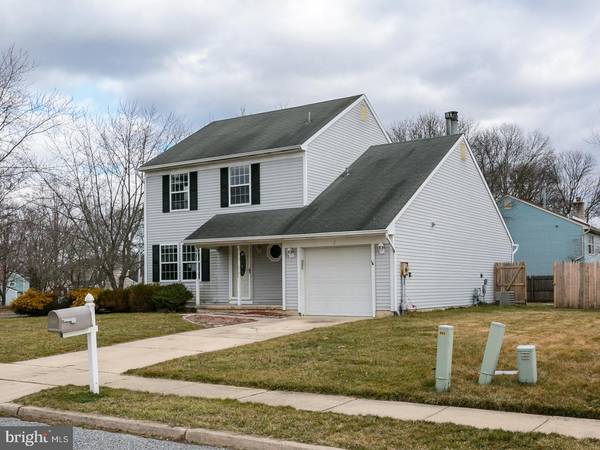 2 TORRINGTON DR, Sicklerville, NJ 08081