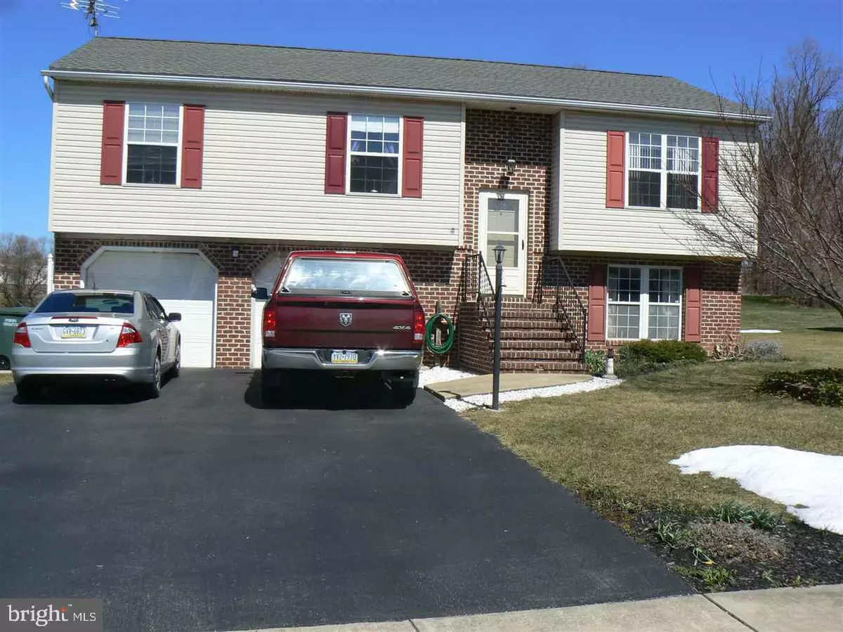 Dover, PA 17315,2903 SOLAR DR