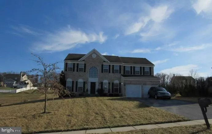 660 CLYDESDALE DR, York, PA 17402