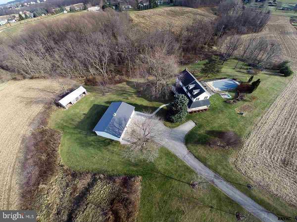 2187 SLAGEL RD, Spring Grove, PA 17362