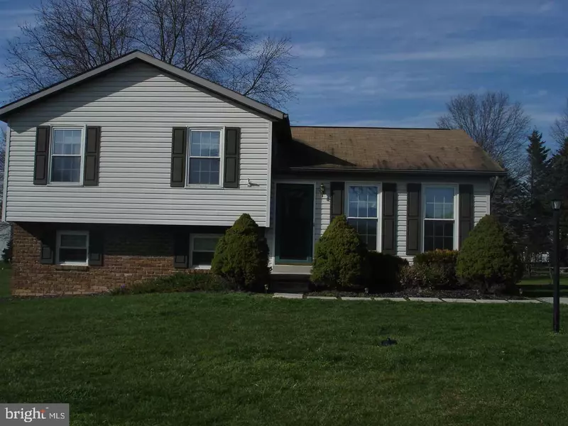 5919 AMBAU RD, Spring Grove, PA 17362