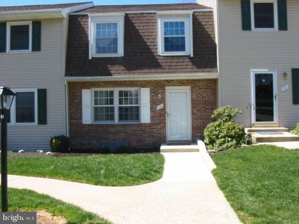 100 DEW DROP CT, York Twp, PA 17403