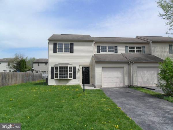 2973 SOLAR DR, Dover, PA 17315