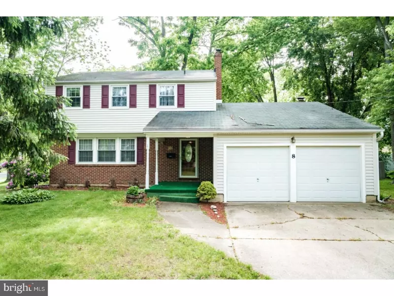 8 RABBIT RUN RD, Cherry Hill, NJ 08003