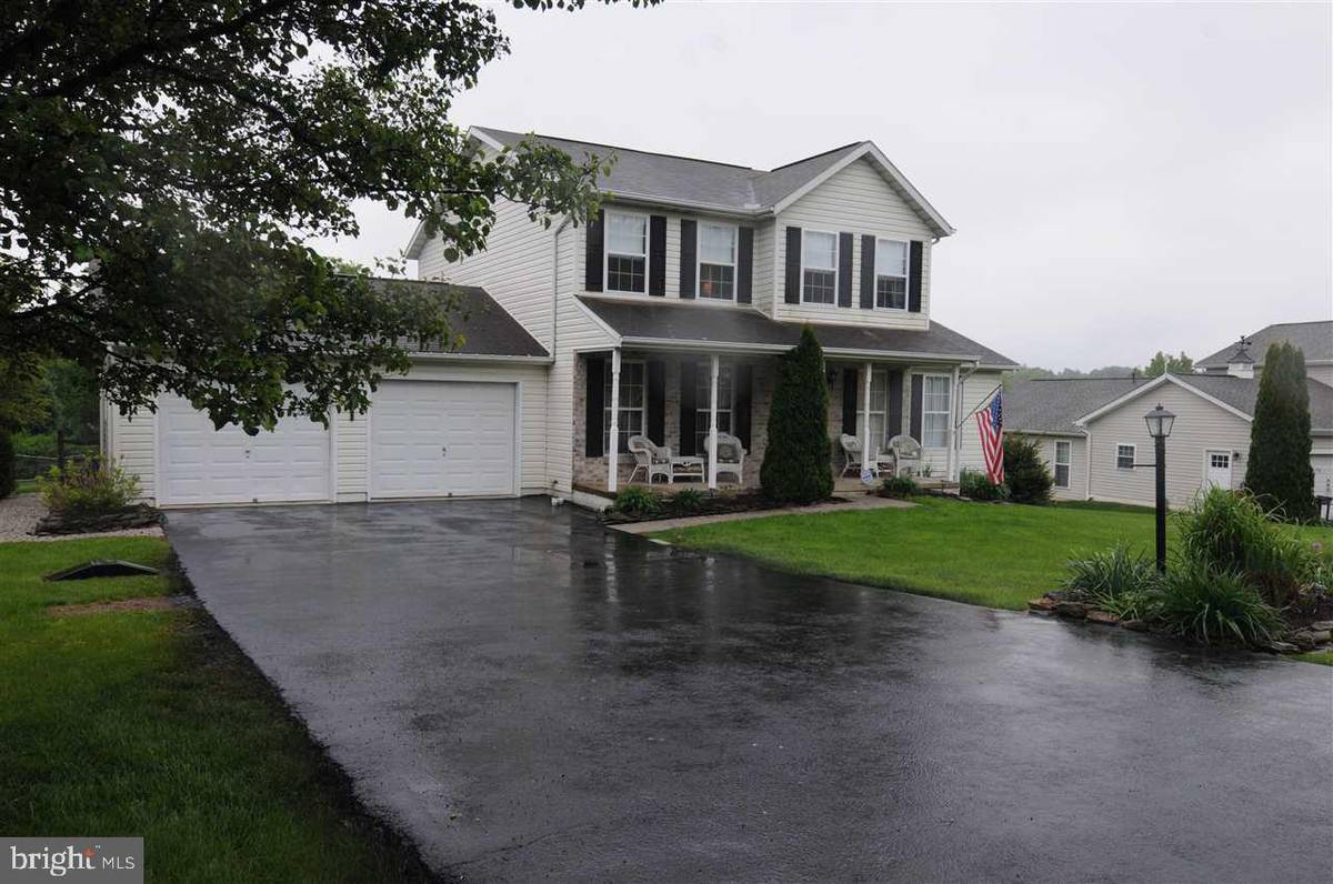 Stewartstown, PA 17363,43 BALLAST LN