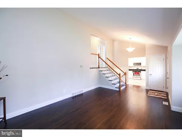 Magnolia, NJ 08049,534 FRESNO DR