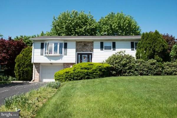 105 KOHLER MILL RD, New Oxford, PA 17350