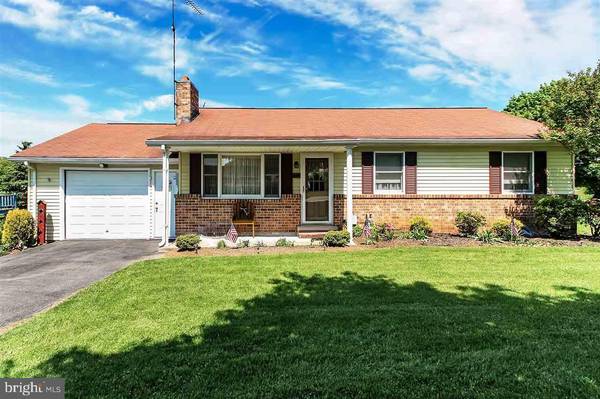 3504 HUNTERSTOWN-HAMPTON RD, New Oxford, PA 17350