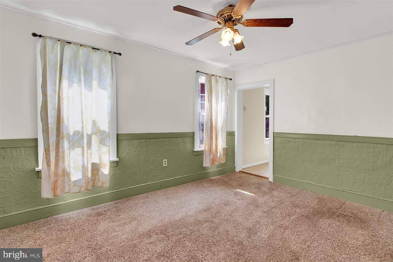 Littlestown, PA 17340,141 W KING ST