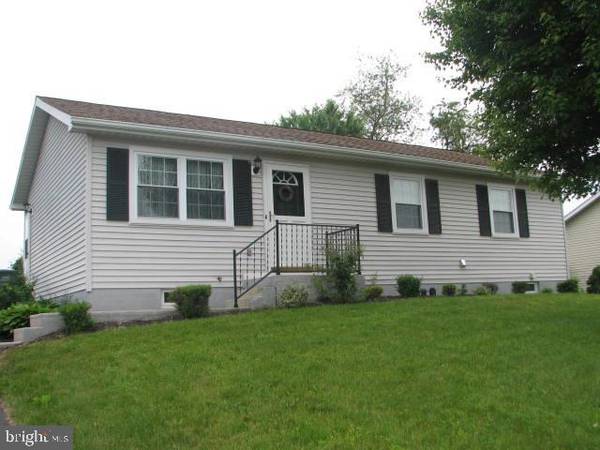 3260 PARTRIDGE DR, Dover, PA 17315