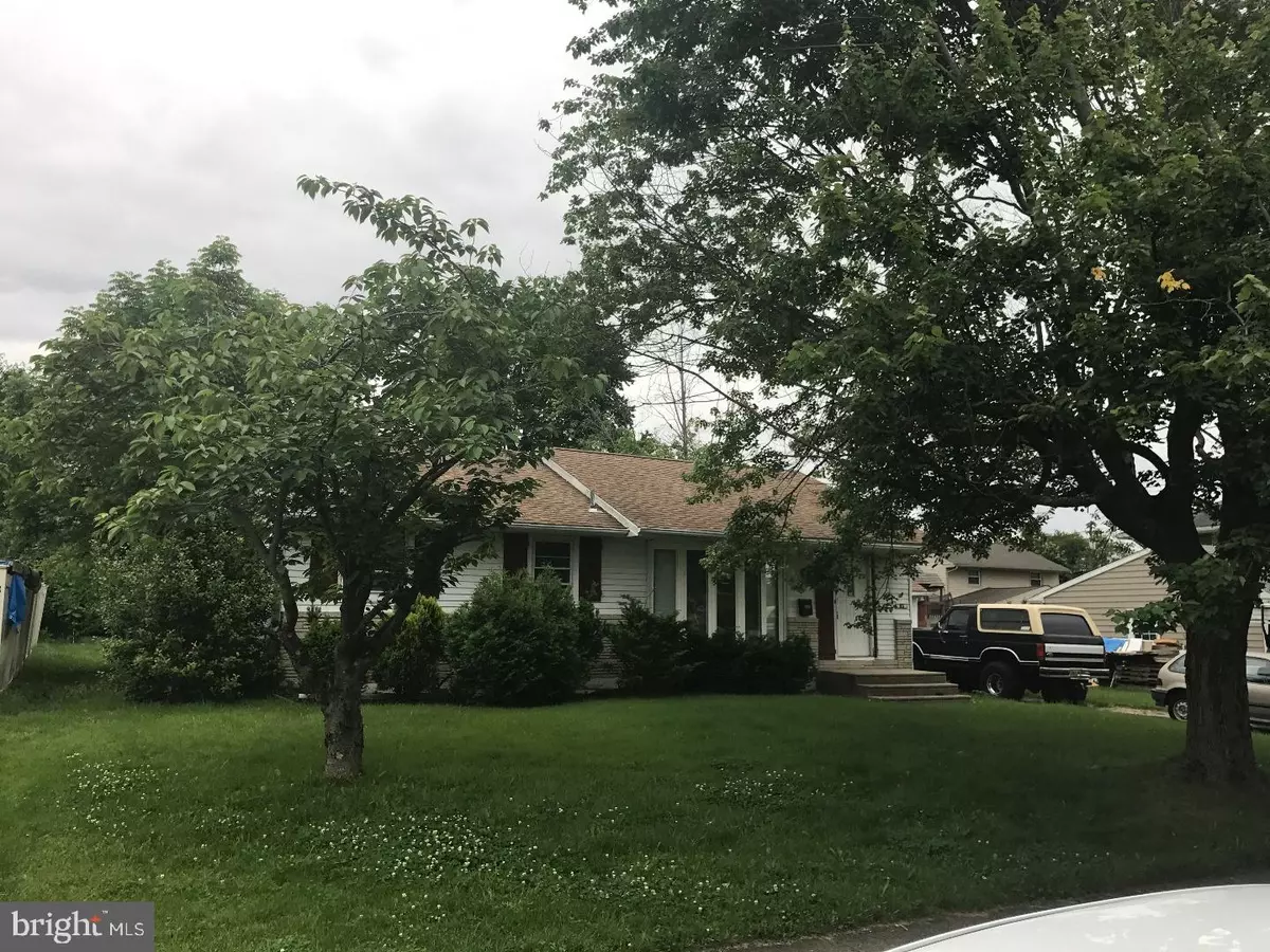 Blackwood, NJ 08083,83 HOLLYOKE RD