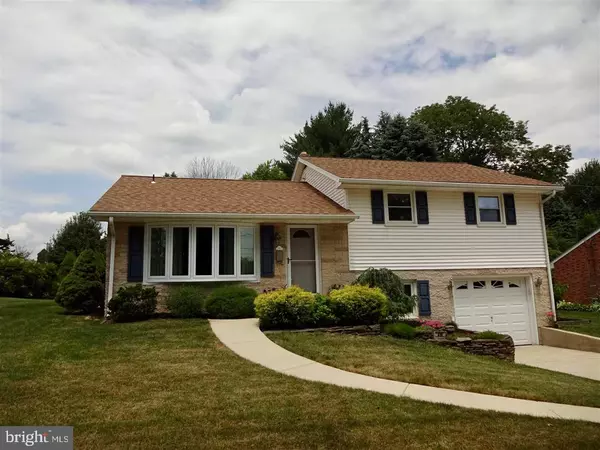 415 FITZPATRICK LN, York, PA 17406