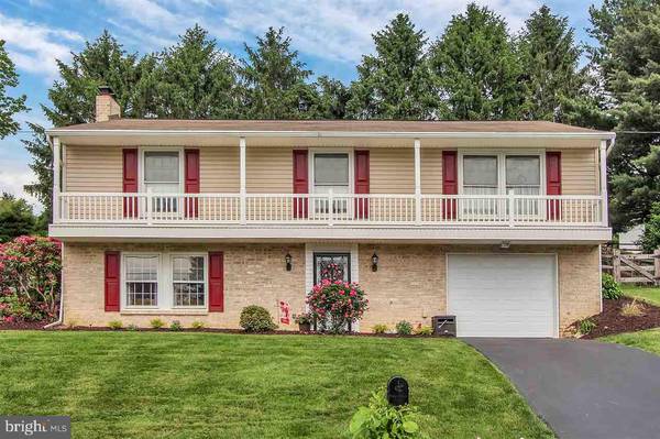 111 LEXINGTON RD, York Twp, PA 17402