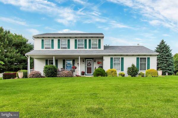 331 W FORREST AVE, Shrewsbury Twp, PA 17361