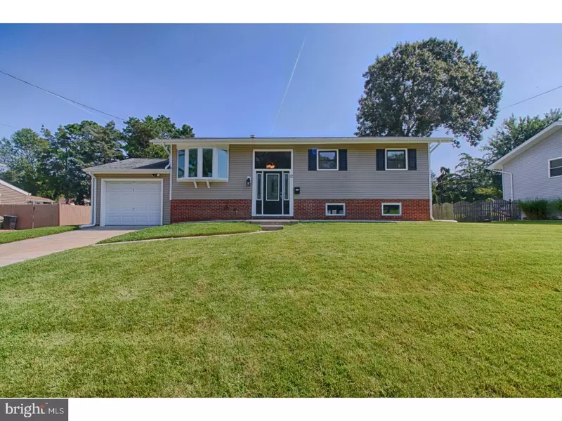 12 WEXFORD RD, Gibbsboro, NJ 08026