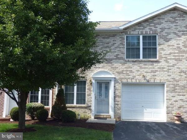 3591 MARK DR, York, PA 17402