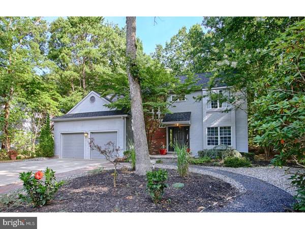 8 THORNWOOD DR, Voorhees, NJ 08043