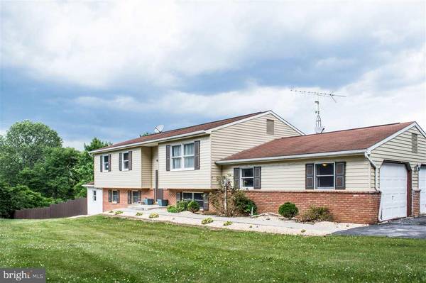 131 WILLOW GLEN RD, Dillsburg, PA 17019