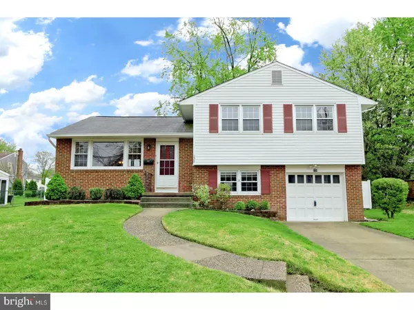 130 E VALLEYBROOK RD, Cherry Hill, NJ 08034