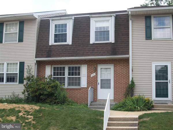 68 FOX RUN DR, York Twp, PA 17403