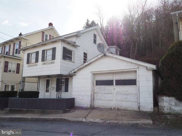 Nesquehoning, PA 18240,239 W HIGH ST