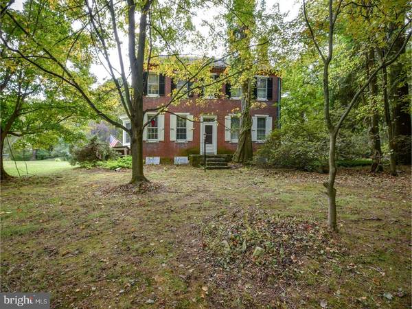 614 E HILLENDALE RD, Chadds Ford, PA 19317