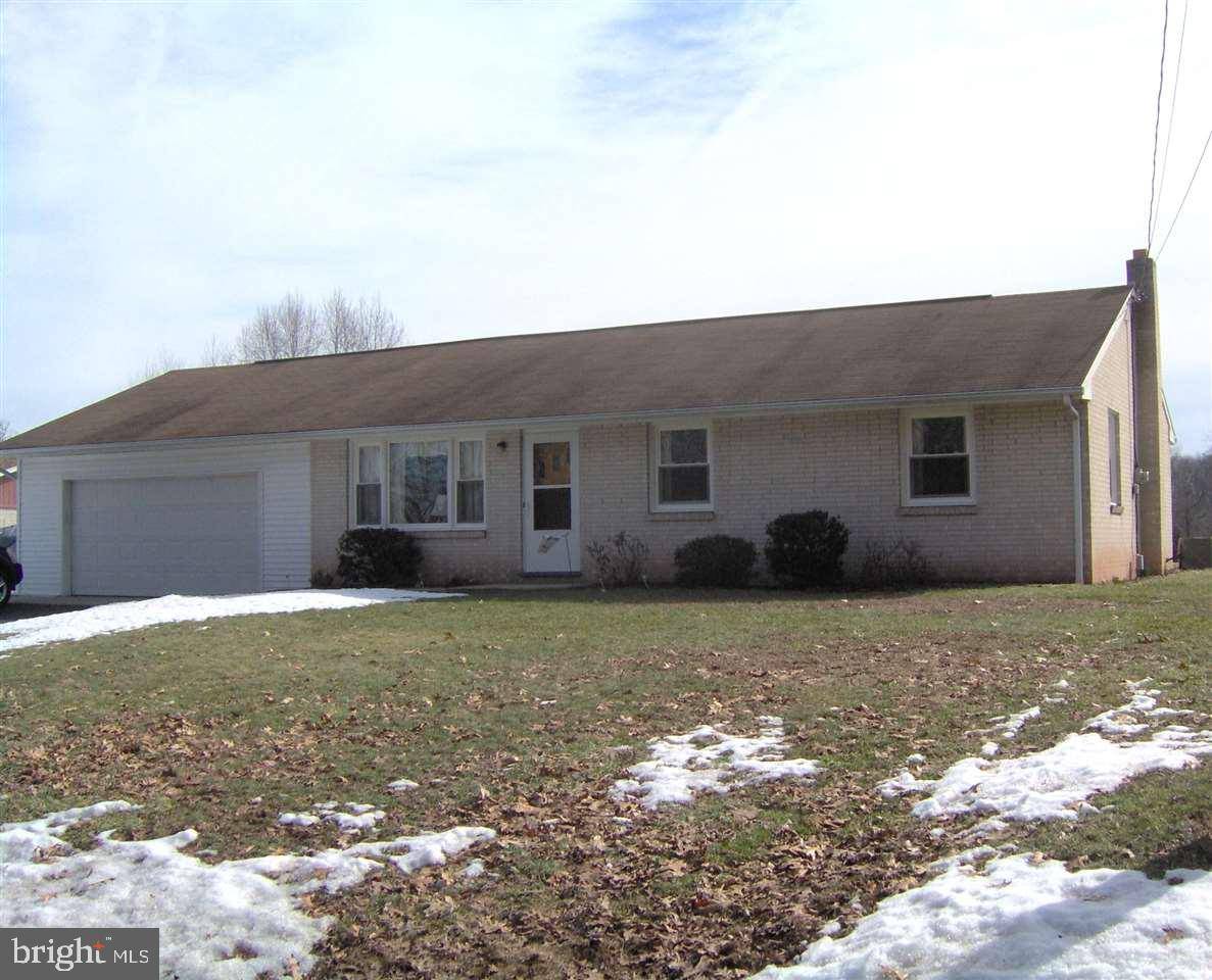370 WHISLER RD, Etters, PA 17319