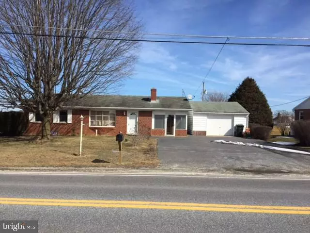 23 NEWVILLE RD, Shippensburg, PA 17257