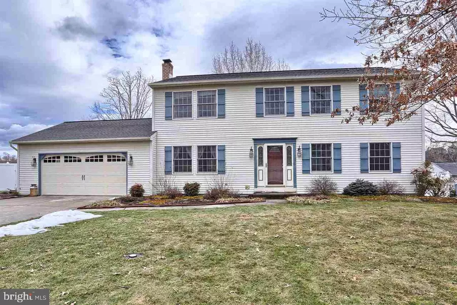 708 CARRIAGE LN, Mechanicsburg, PA 17050