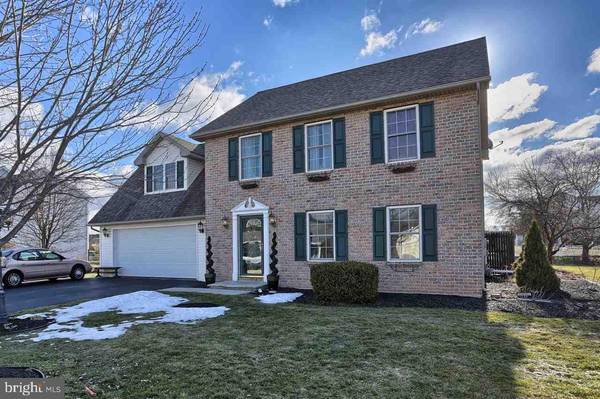 9 MEADE DR, Carlisle, PA 17013