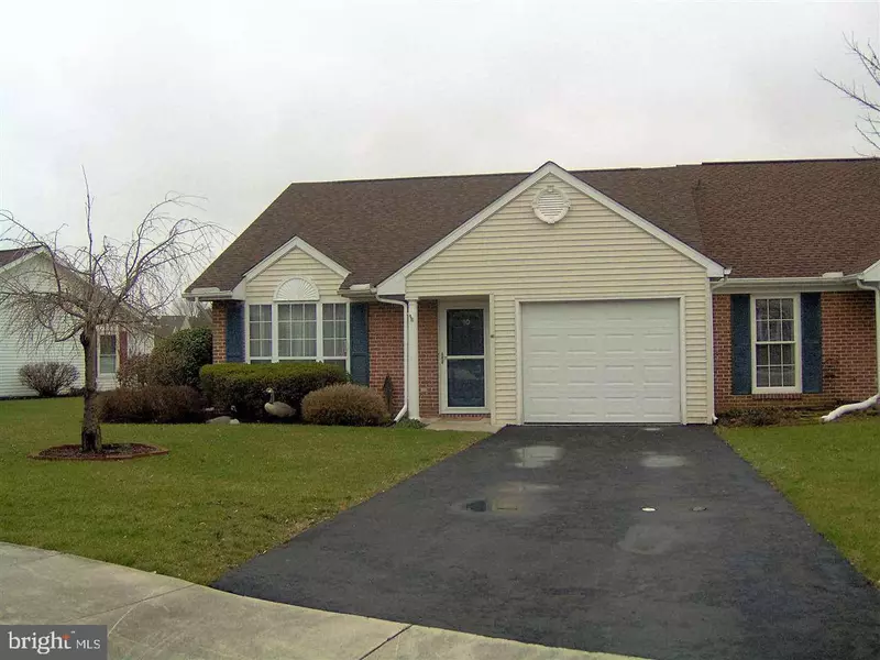 10 GREENSPRING DR, Mechanicsburg, PA 17050